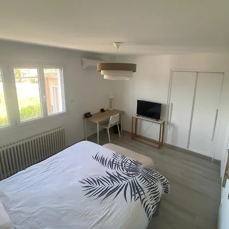 Chambre privée chez l habitant avec piscine de 1 à 3 chambres Grieges Chambre photo