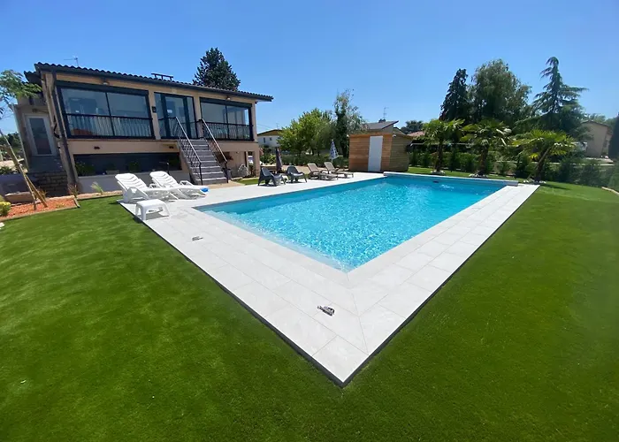 Chambre privée chez l habitant avec piscine de 1 à 3 chambres
