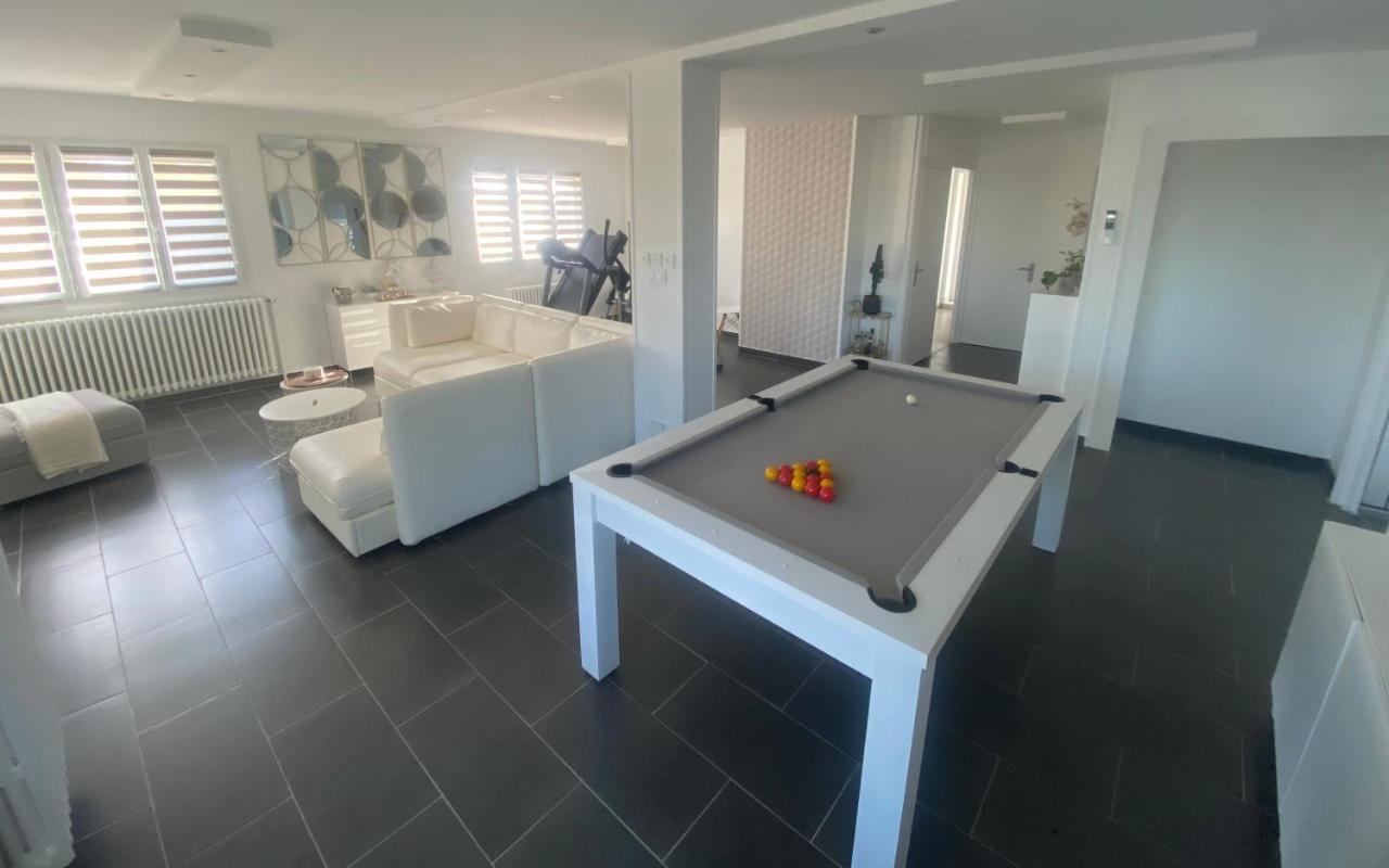 Privée Avec Piscine De 1 à 3 Séjour chez l'habitant *