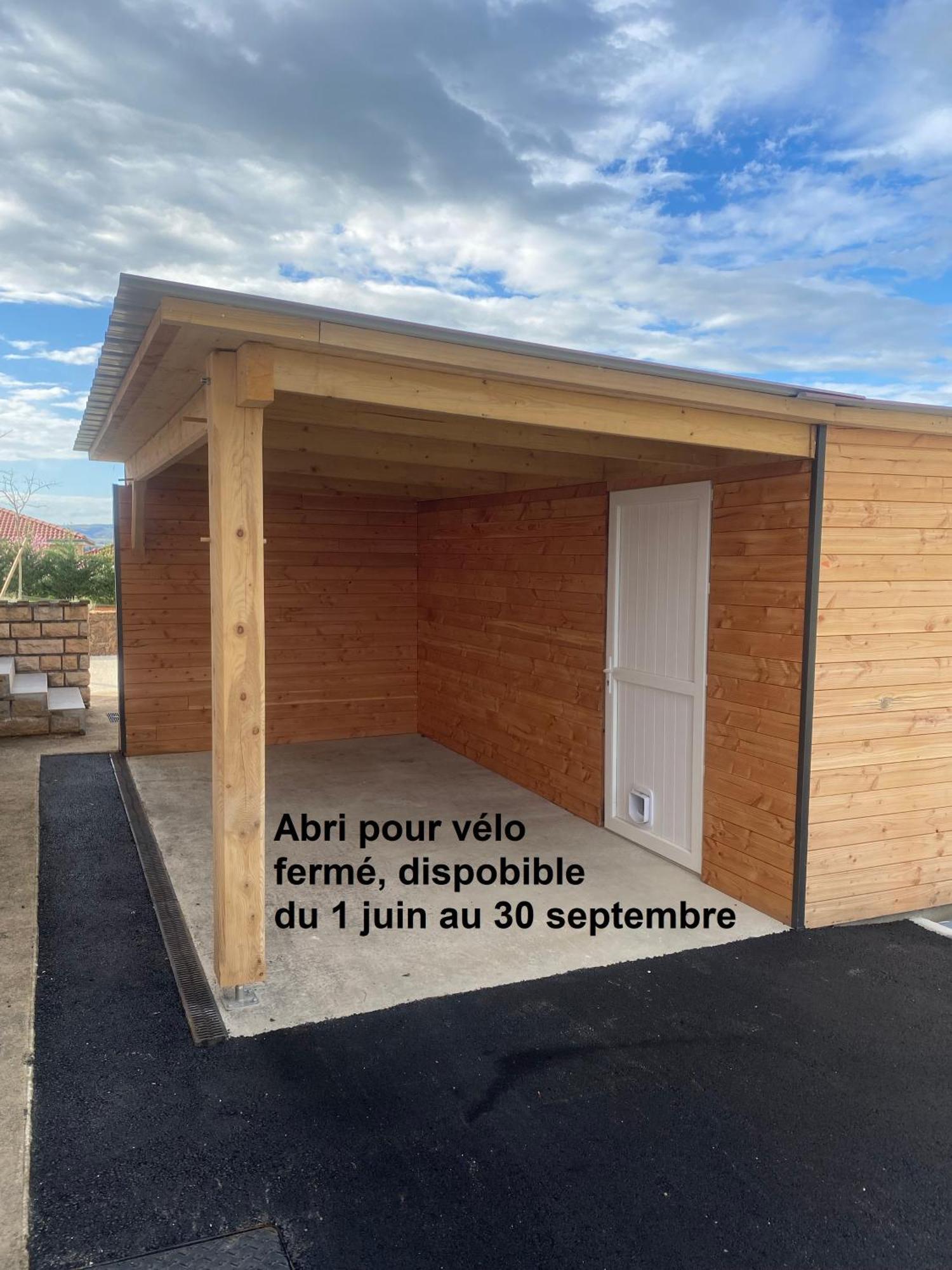 Privée Avec Piscine De 1 à 3 * Grieges