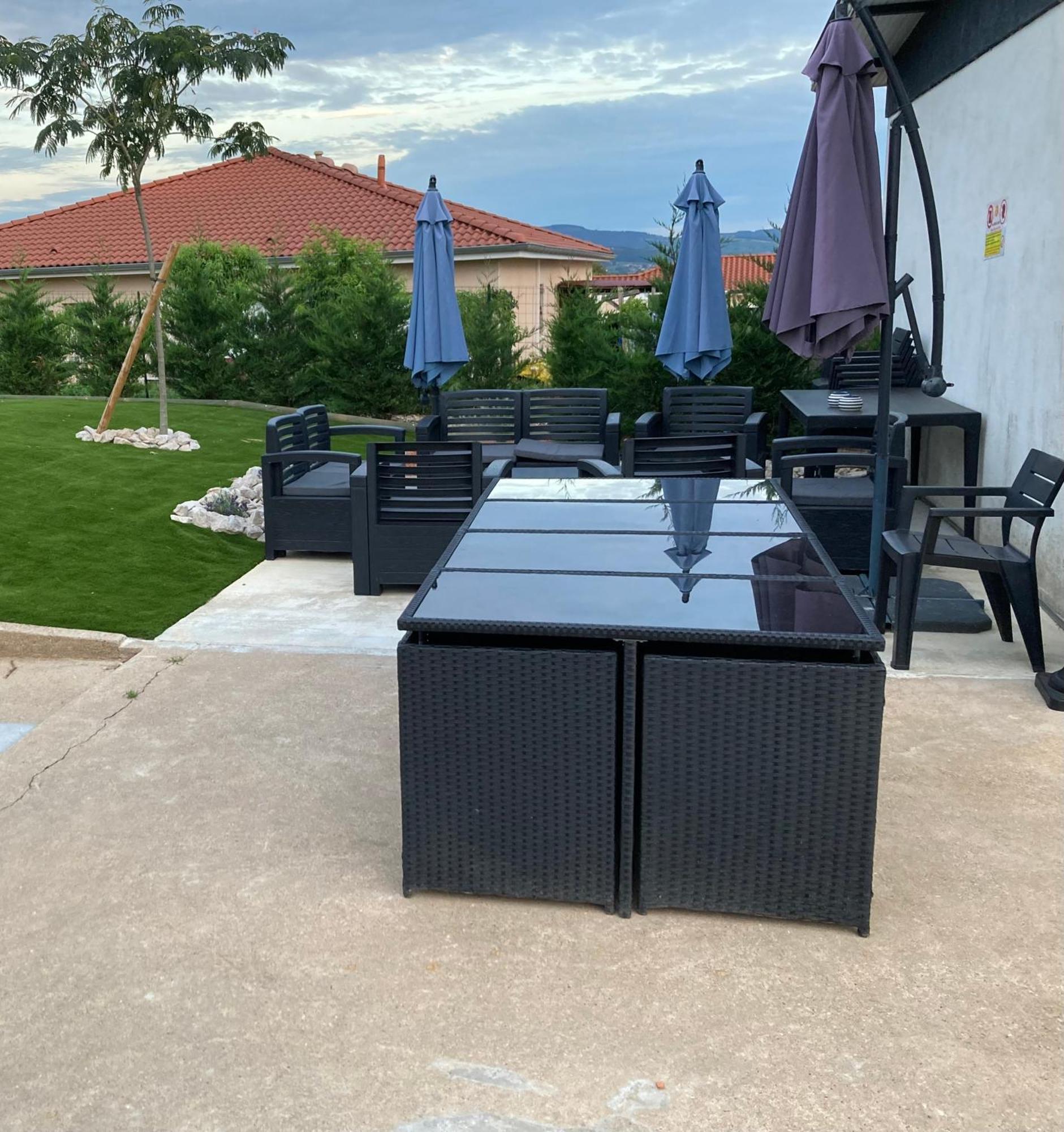 Privée Avec Piscine De 1 à 3 *